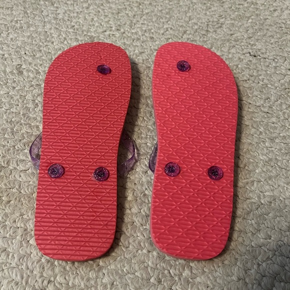 Flip flops, beach theme, never worn - Picture 2 of 2